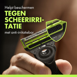 GilletteLabs Body + Intimate Razor para Hombres - Product Image 4