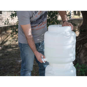 ก๊อกพลาสติกแบบแมนนวล Ecoplast สำหรับกระป๋อง ทนทานและปรับเปลี่ยนได้ สีกลาง 40x70 พกพาสะดวก ผลิตในอิตาลี - Product Image 5