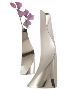 Florero moderno de metal con acabado plateado costero Decoración para fiesta de boda de estilo atractivo - Product Image 3