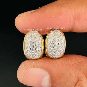 Boucles d'oreilles créoles nuage en diamant naturel en or massif 14 carats. - Product Image 1