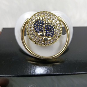 Chupete y Clip para bebé recién nacido, producto blanco personalizado de silicona suave Natural, moderno, de alta calidad, venta al por mayor, nuevo diseño - Product Image 3