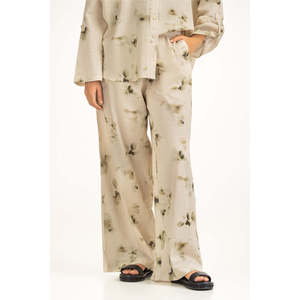 Pantalones de Crepé de Corte Regular WM-COD-SS25-374B con Decoración Estampada - Product Image 4