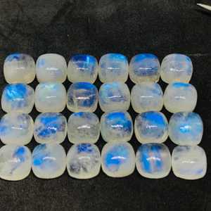 Cabujón de Piedra Lunar Arcoíris, Gema Natural de Alta Calidad con Cambio de Color, Seleccionado para Joyería Elegante, Clásico Atemporal - Product Image 3