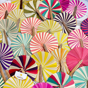 Éventail en feuilles de palmier fait à la main, éventail décoratif en feuilles de palmier pour mariage, fête, événement, logo privé disponible au Vietnam - Violet - Product Image 5