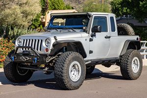 Jeep Wrangler Unlimited Sahara 4x4 JK-8 Conversion USADO del 2012 - Product Image 3