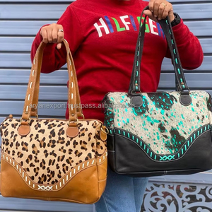 Fabricante personalizado al por mayor OEM 2024 pelo en metálico de cuero genuino de las mujeres bolso de mano de moda bolsos de hombro de gran capacidad - Product Image 4