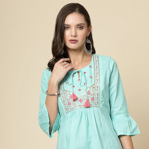 Élégant et stylé, couleur turquoise, style court, magnifique broderie, manches longues, silhouette plissée, imprimé floral, confortable et décontracté - Product Image 1