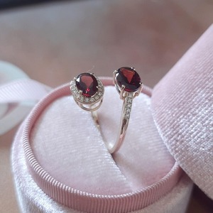 แหวนหมั้นโกเมนเงินแท้925ทำด้วยมือแหวนหมั้นสไตล์วินเทจเครื่องประดับชั้นดีพร้อมเพชรและไข่มุกสำหรับงานแต่งงานหรืองานเลี้ยง - Product Image 2