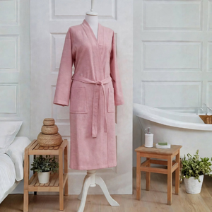 Bata de Baño Unisex de Algodón 100% con Tejido Interlock Piqué y Waffle, para Hotel y Spa, con Logotipo Personalizado, Proveedor OEM Turquía - Color Rosa Claro - Product Image 1