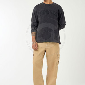T-shirts brodés déchirés pour hommes, de qualité supérieure, à la mode, avec logo et style personnalisés - Product Image 4