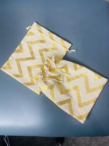 Sac à cordon en toile à prix abordable, taille personnalisée, style féminin, en stock pour emballage de bijoux, chocolats, cadeaux, rangement de vêtements - Product Image 4