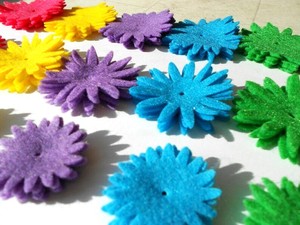 Best Himalaya Crafters Delight Easy-to-Work Nonwoven Die Cut Felt Flower Durable Organic Stretch <b>Material</b> Oeko-Tex Certified - Product Image 3