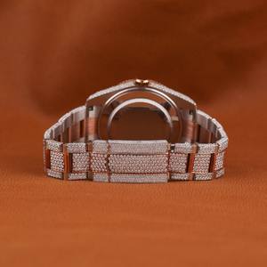 Cadran couleur or rose Montre moissanite entièrement glacée Montre luxueuse en acier inoxydable Cadran vintage Poignet hip hop Personnalisé Hand Mad - Product Image 3