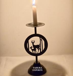 Bougeoir en fer noir audacieux, best-seller 2026, avec structure lumineuse et nouveau style pour une décoration élégante et robuste dans les espaces de vie urbains - Product Image 1