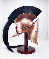 Tanishka exporte des casques corinthiens antiques électro-plaqués en fer de haute qualité, conçus à la main, articles cadeaux pour guerriers.