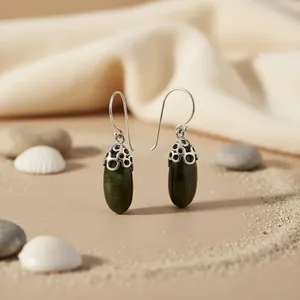 Boucles d'oreilles pendantes en argent 925 pour femme avec placage or 18 carats, ornées de pierres de diamant et de perle - Product Image 2