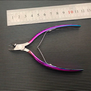 Pinces à cuticules en titane multicolores professionnelles pour coupe-ongles à lame incurvée avec pédicure et outil de manucure - Product Image 5