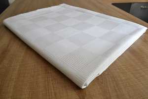 Juego de ropa de cama completo con almohada de apoyo hecha para una experiencia de sueño relajante profunda - Product Image 2