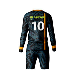 Uniforme de football sur mesure maillot de football respirant par sublimation à séchage rapide short OEM/ODM vente en gros d'usine - Product Image 2