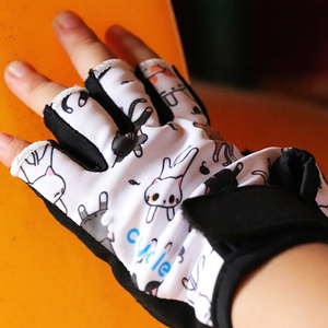 New Design Half Finger Sport Cycling Training Synthetic Leather Made Cycling Half Finger Gloves For Children - Product Image 4