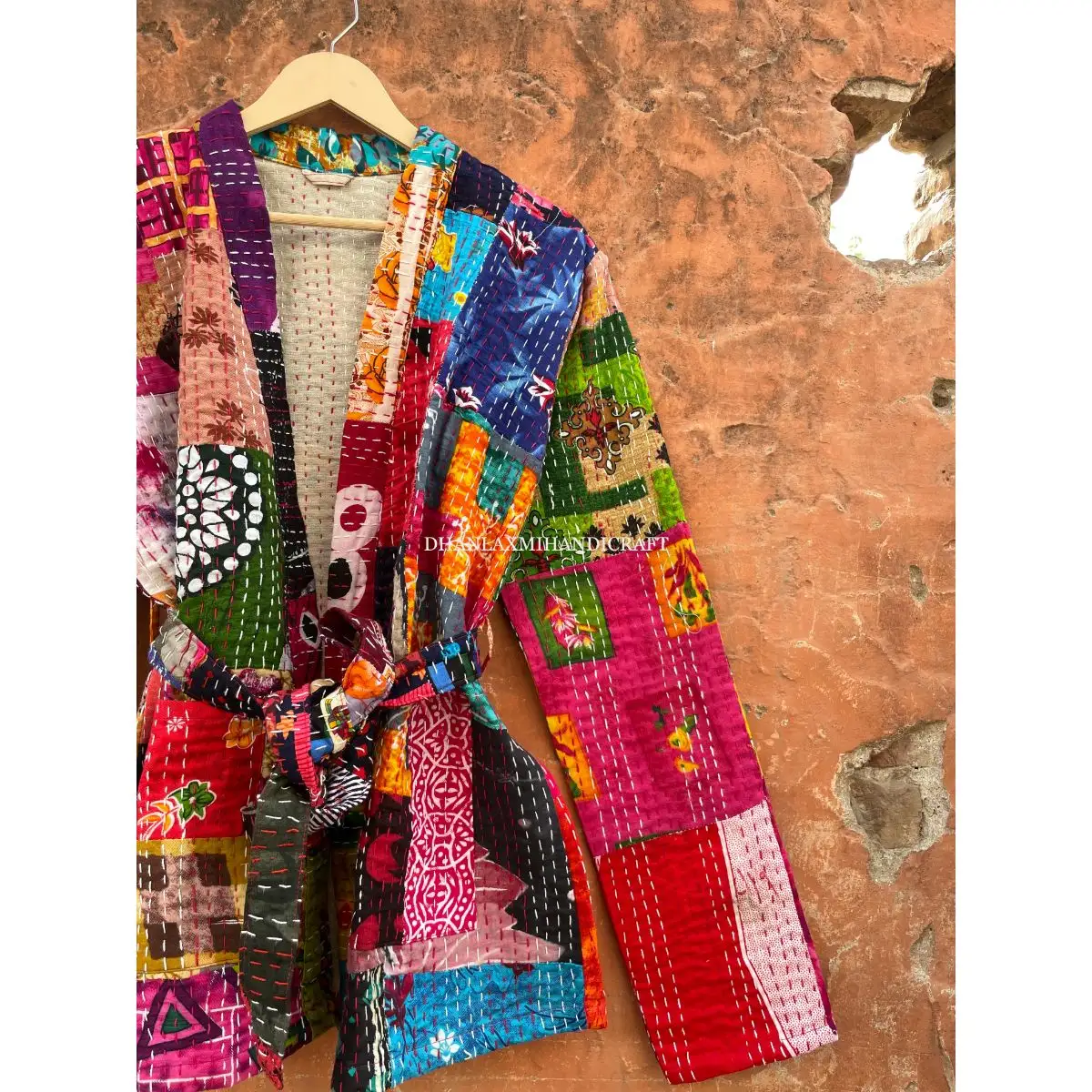 Wholesale Cotton Short Maxi Hand Woven Patch Work Floral Printed Ethnic Women Coat Bathrobe Kantha Winter Jacket Handmade