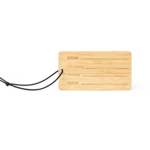 Etiqueta de Equipaje Personalizada de Bambú Dione, Porta Identificaciones y Accesorio Personalizable - Product Image 4