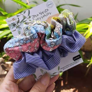 Coleteros de tela hechos a mano, coloridos y únicos, de 15*5 cm, que promueven la sostenibilidad y la moda sin residuos. - Product Image 2