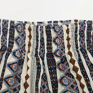 Short de surf pour femme Short de surf de plage extensible avec poches Short de bain à sublimation à séchage rapide - Product Image 3