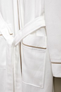 Bata de baño larga Unisex OYA HOME, tamaño XL, tela de gofres de punto, métodos de impresión lisos para uso en verano y otoño para adultos - Product Image 5