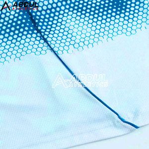 Uniforme de basket-ball pour hommes de qualité supérieure avec short en jersey, vêtements de sport légers et durables, parfaits pour les athlètes jeunes et les joueurs adultes - Product Image 5