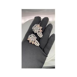 Best Selling Custom-Shaped VS SI Purity India Fashion <b>Jewellery</b> 8ct Natural Diamonds Studded Pendant Earring <b>Set</b> for Weddings - Product Image 1