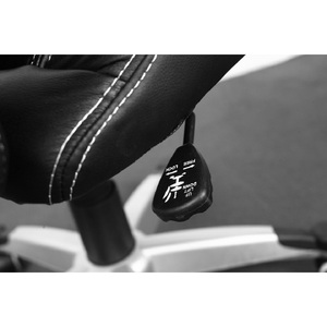 Chaise de bureau exécutive noire avec appui-tête réglable en cuir véritable, design contemporain, matériau durable en aluminium et plastique - Product Image 2