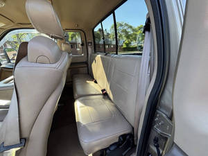 ฟอร์ด เอฟ-250 ซูเปอร์ ดิวตี้ แลริเอท ปี 2004 มือสอง - Product Image 4