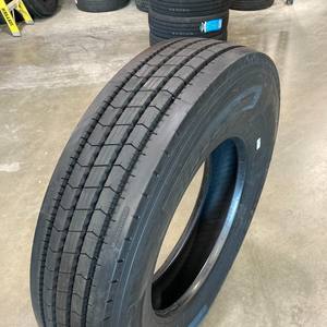 Pneus de camion toutes positions 11R22.5 16PR, performances robustes pour remplacement en flotte |   Prix des pneus de direction 11r22.5 - Product Image 1