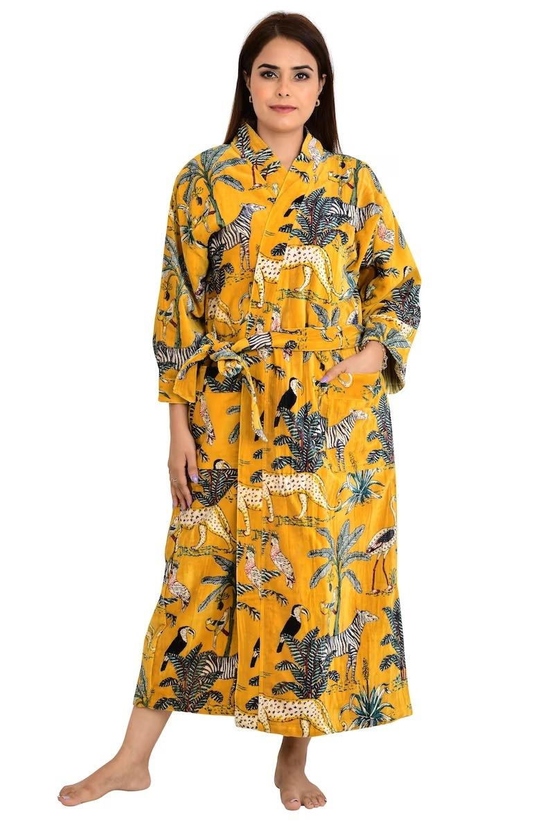 ตามรูปที่แสดง