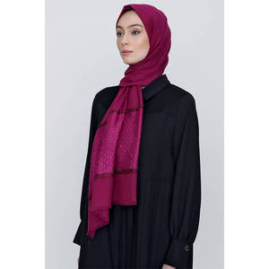 Chal de Cachemira con Brillo Plum 70x200 - Bufanda de Invierno con Estampado Floral para Fiesta - Product Image 3