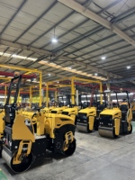Mini compacteur vibrant à exportation directe d'usine de rouleau de route de 800KG 1 tonne pour le compactage de sol d'asphalte