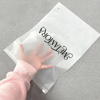 Bolsa de Plástico con Cierre Zip Personalizada al por Mayor con Logotipo, CPE PE Esmerilado Mate, para Empaque de Ropa, Prendas, Camisetas, OEM