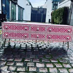 Coffre moderne à trois tiroirs avec incrustation d'os pour chambre à coucher, hôtel ou appartement, fabricant de meubles à prix en vrac - Product Image 1