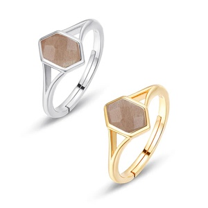 แหวนเงินสเตอร์ลิง925แบบปรับได้อัญมณีมูนสโตนเหลี่ยมเพชรพลอยสีทองรูปทรงหกเหลี่ยมสำหรับงานแต่งงานขายส่ง - Product Image 1