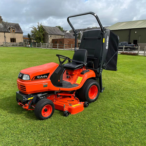 Tondeuse autoportée Kubota F2690 d'occasion - Moteur diesel 24,8 CV, plateau de coupe avant de 60 pouces, puissance et polyvalence - Product Image 3