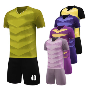 Uniforme de football en polyester 100% pour enfants adultes ensembles d'entraînement de qualité pour hommes France maillots de football Technique de coupe automatisée - Product Image 5