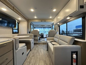 ผู้จัดจำหน่ายที่ได้รับการยืนยันสำหรับรถบ้านมือสอง T-H-O-R Freedom Traveler B30 ปี 2026 สำหรับขาย - Product Image 2