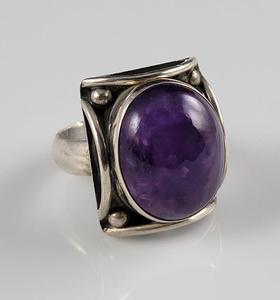 Anillo de piedras preciosas de amatista ovalada hecho a mano elegante y elegante para mujer para compromiso aniversario de boda o regalo de fiesta - Product Image 3