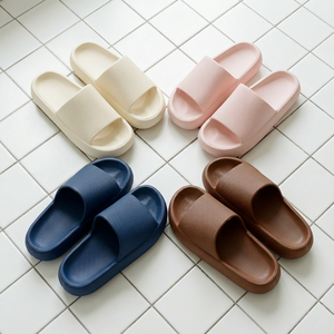 Оптовые тапочки из ЭВА для женщин и мужчин: очень мягкие, как облако, на платформе, толстые, для дома и спа, нескользящие домашние тапочки для женщин - Product Image 1