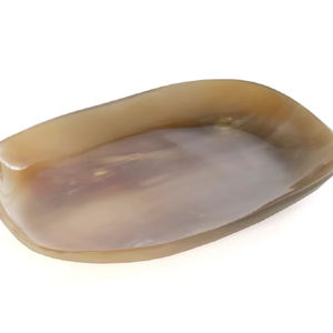 Plateau carré en corne de buffle au design classique pour servir des collations, la restauration et la décoration intérieure, accessoire artisanal pour la cuisine et la table - Product Image 1