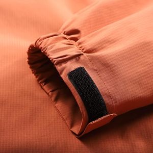 Oversize Orange Ski Hoodie Men Waterproof Windproof Breathable Snow Jacket Customized Zip Pockets Lift Pass Pocket - Product Image 4