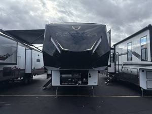 Nouvelles caravanes de voyage Keystone C-a-r-b-o-n 368 2026, adaptées à la vente en gros - Product Image 4