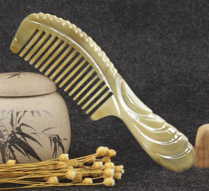 Peine para el Cabello de Lujo, Elegante, Hecho a Mano, con Diseño de Cuerno y Soporte Decorativo Esculpido a Mano para Exhibición en el Hogar y Salón, a Precio Especial - Product Image 3