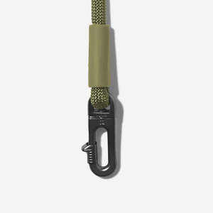 Sac étanche mains libres vert armée pour équipement de randonnée avec laisse – Accessoire extérieur pratique - Product Image 3